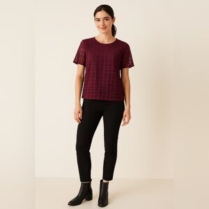 Loft Women’s Textured Grid Sheer Short Sleeve Top Size M NWT Burgundy